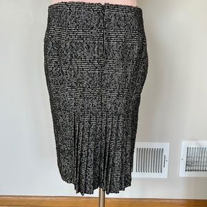 Express texture skirt
